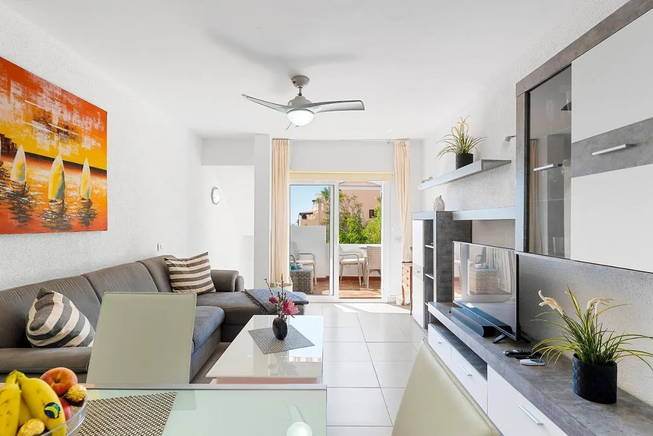 Colina Smart Home Hi-End Services Media Streaming 아데제 0*,  스페인